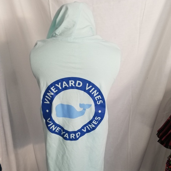 Vineyard Vines Tops - Vineyard Vines Lightweight Hoodie